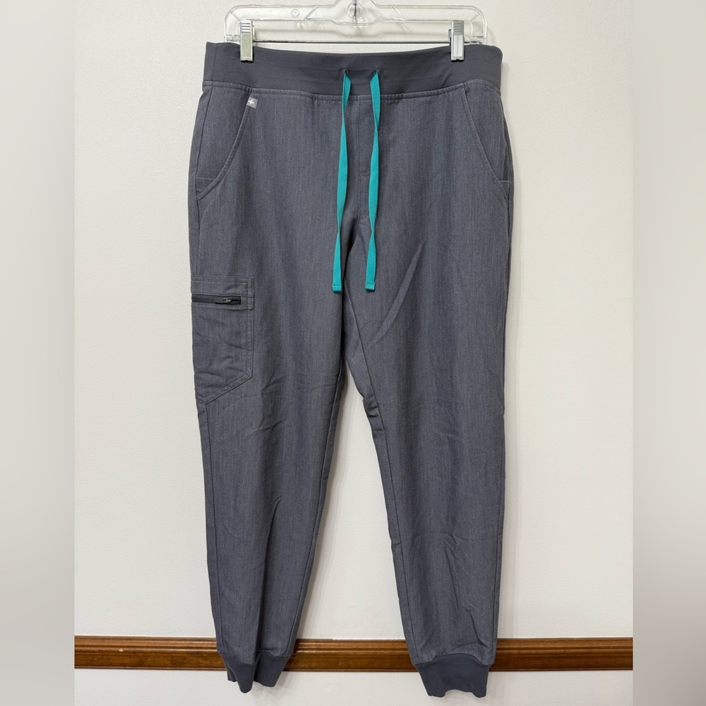 Figs Zamora Jogger Scrub Pants - Picture 6 of 13